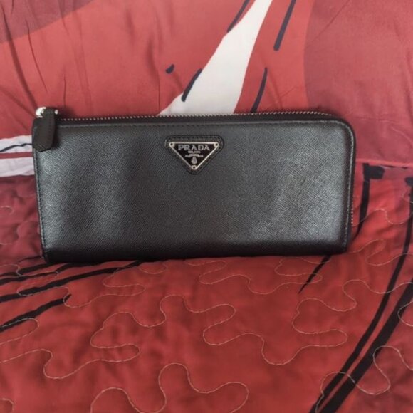 PRADA SAFFIANO LEATHER LONG ZIP AROUND WALLET BLACK - Picture 8 of 10
